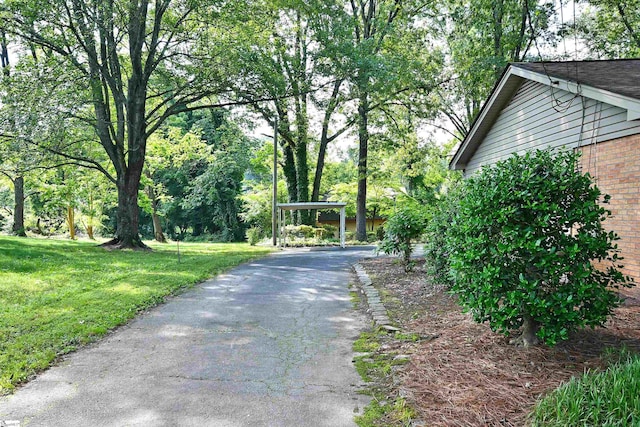 200 Lavonne Ave, Easley, SC 29642 - view of asphalt driveway
