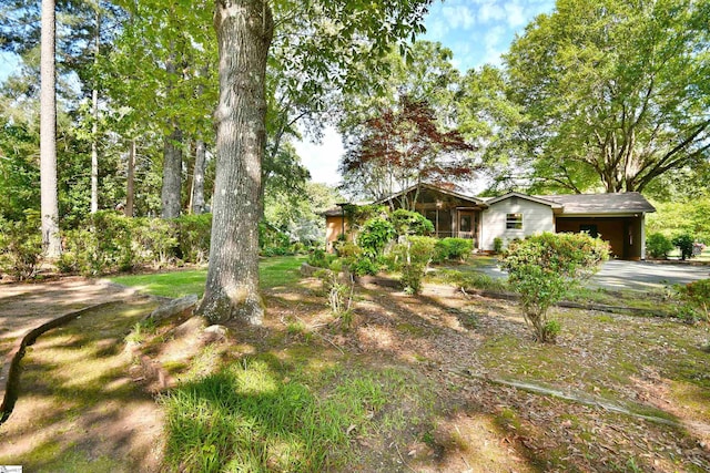 200 Lavonne Ave, Easley, SC 29642 - view of front facade with a carport and driveway