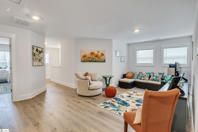 1560 Shallons Ct, Spartanburg, SC 29301 - living room with light wood finished floors, baseboards, recessed lighting, and attic access
