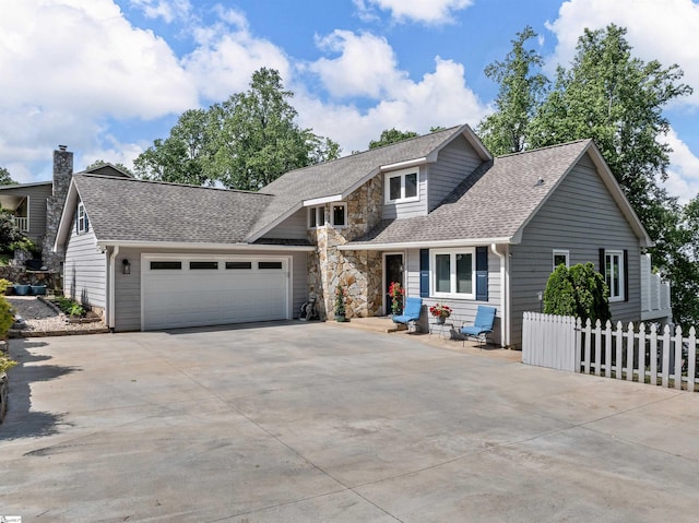 702 Lakewinds Blvd, Inman, SC 29349 - view of front of property featuring roof with shingles, concrete driveway, fence, and a garage