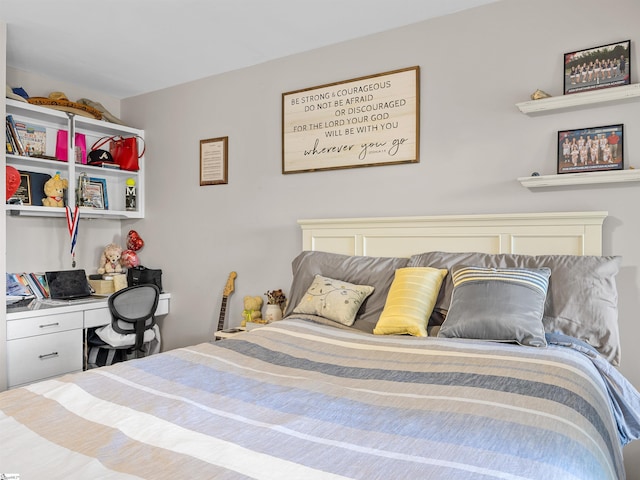 702 Lakewinds Blvd, Inman, SC 29349 - bedroom with a desk