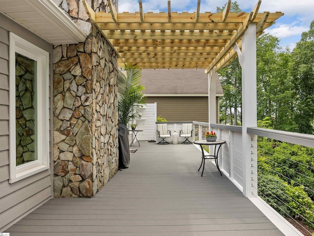 702 Lakewinds Blvd, Inman, SC 29349 - wooden deck with a pergola