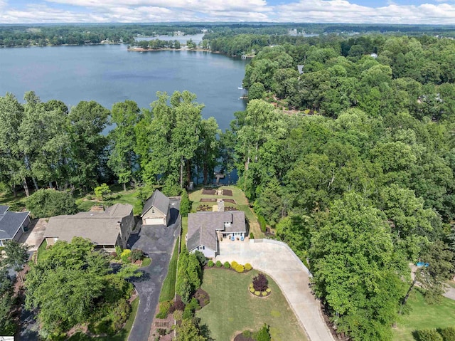 702 Lakewinds Blvd, Inman, SC 29349 - aerial view of property's location featuring a large body of water and a forest