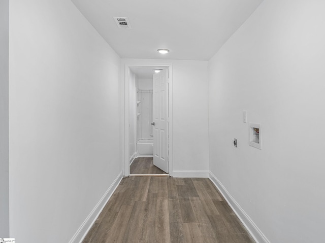 7 Williams St, Spartanburg, SC 29301 - hall featuring dark wood-style flooring and baseboards
