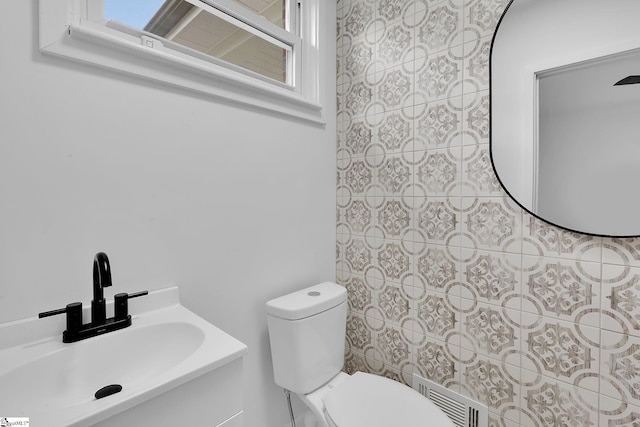 3902 Old Buncombe Rd, Greenville, SC 29617 - half bath with a sink and toilet