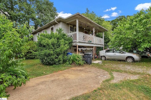 3902 Old Buncombe Rd, Greenville, SC 29617 - view of front of house with a porch