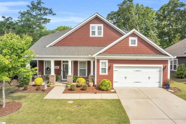 107 Summer Oak Ln, Simpsonville, SC 29680 - craftsman inspired home featuring driveway, a porch, a front yard, and roof with shingles