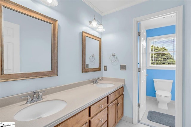 111 Golf View Ln, Greenville, SC 29609 - full bath featuring double vanity, tile patterned floors, crown molding, and toilet
