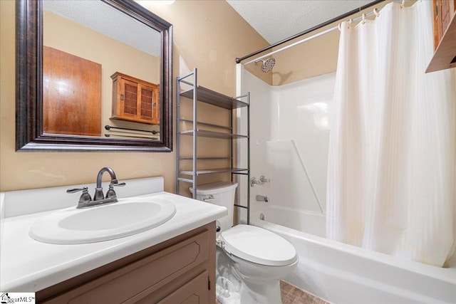 1606 Winding Way, Taylors, SC 29687 - full bathroom featuring toilet, shower / bath combination with curtain, vanity, and a textured ceiling