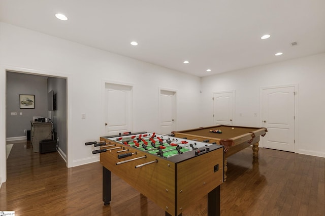 game room featuring wood finished floors, recessed lighting, and baseboards