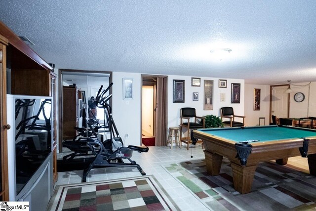 521 N Calhoun Shores Pkwy, Calhoun Falls, SC 29628 - playroom featuring a textured ceiling and billiards table