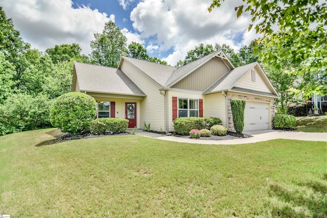 3 Wisner Ct, Simpsonville, SC 29681 - view of front facade with a garage, roof with shingles, a front lawn, and driveway