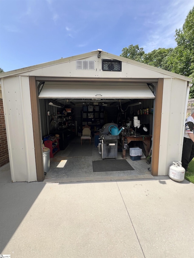 10 Dickens Ln, Taylors, SC 29687 - garage featuring driveway