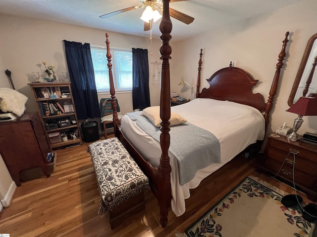 10 Dickens Ln, Taylors, SC 29687 - bedroom with wood finished floors and a ceiling fan
