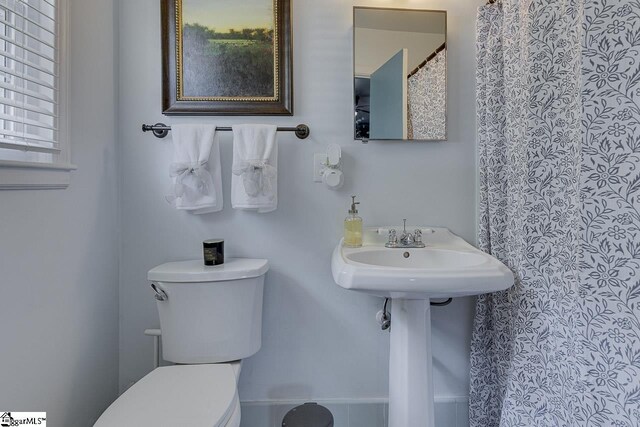 202 Roberta Dr, Greenville, SC 29615 - bathroom featuring toilet