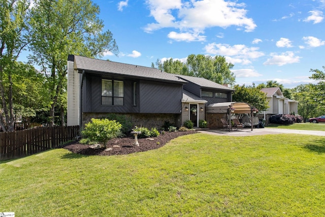 7 Bendingwood Cir, Taylors, SC 29687 - view of front facade with a patio area