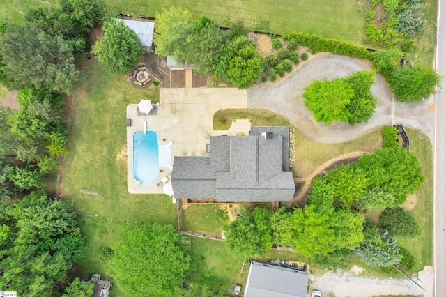 drone / aerial view of a pool area