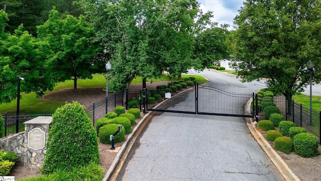 40 Ridgestone Cir, Mauldin, SC 29662 - view of gate