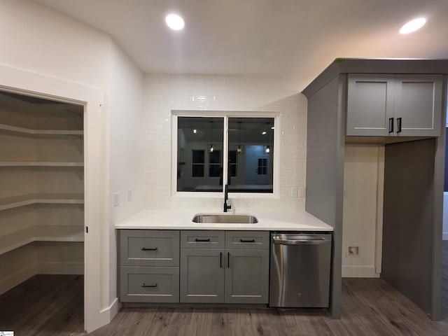 402 Edgewater Dr, Anderson, SC 29626 - bar area with dishwasher, a sink, dark wood-type flooring, baseboards, and recessed lighting