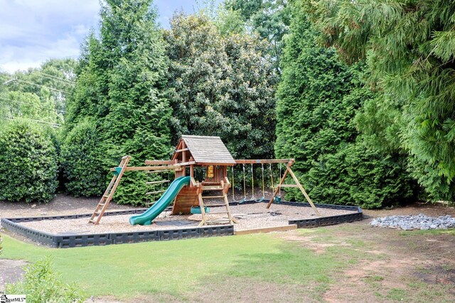 128 Palm Springs Way, Simpsonville, SC 29681 - view of play area with a yard