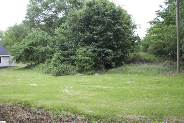 307 Edwards St, Taylors, SC 29687