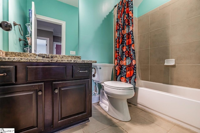 112 Murdock Ln, Greer, SC 29651 - full bath with tile patterned floors, toilet, vanity, and shower / bath combo with shower curtain