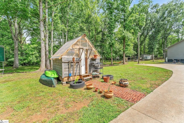700 Old Green Pond Rd, Anderson, SC 29625 - view of greenhouse featuring a yard and view of wooded area