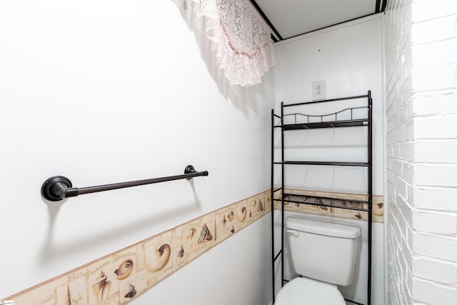 12 Fowler Cir, Greenville, SC 29607 - bathroom featuring toilet