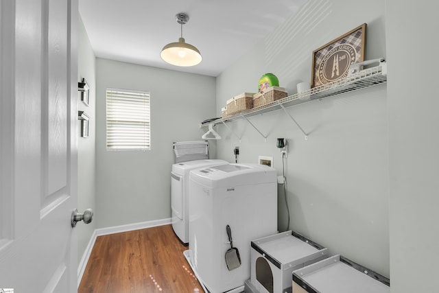 157 Stonewood Crossing Dr, Boiling Springs, SC 29316 - clothes washing area featuring washing machine and dryer, wood finished floors, and baseboards