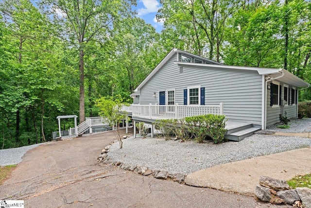 150 Orchard Dr, Inman, SC 29349 - view of front of home featuring a deck and driveway