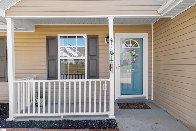 640 Slippery Moss Dr, Spartanburg, SC 29303 - view of exterior entry featuring a porch
