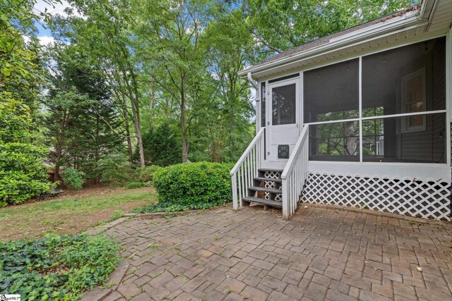 113 Roberts Farm Rd, Simpsonville, SC 29681 - view of patio / terrace with a sunroom
