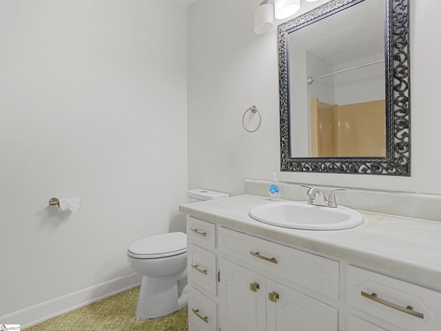 221 N Hill Dr, Boiling Springs, SC 29316 - bathroom featuring toilet, vanity, baseboards, and a shower