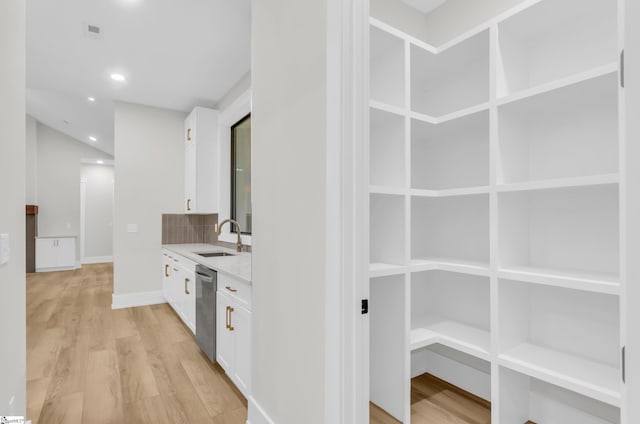 120 Thomason View Rd, Fountain Inn, SC 29644 - pantry with a sink