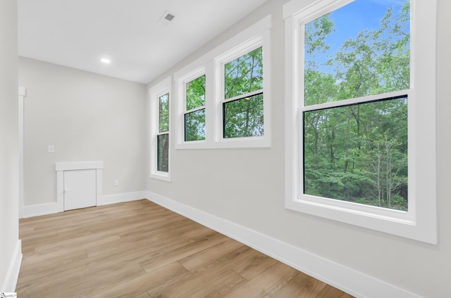 120 Thomason View Rd, Fountain Inn, SC 29644 - empty room featuring light wood-style floors, baseboards, and recessed lighting