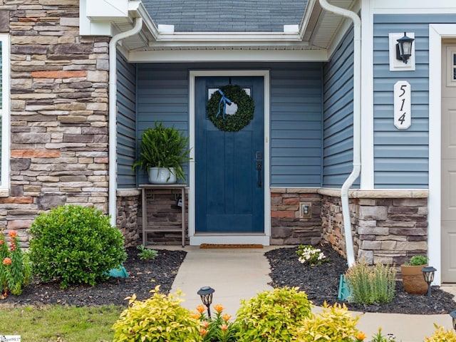 514 Olivia Springs Dr, Spartanburg, SC 29302 - entrance to property featuring stone siding and roof with shingles