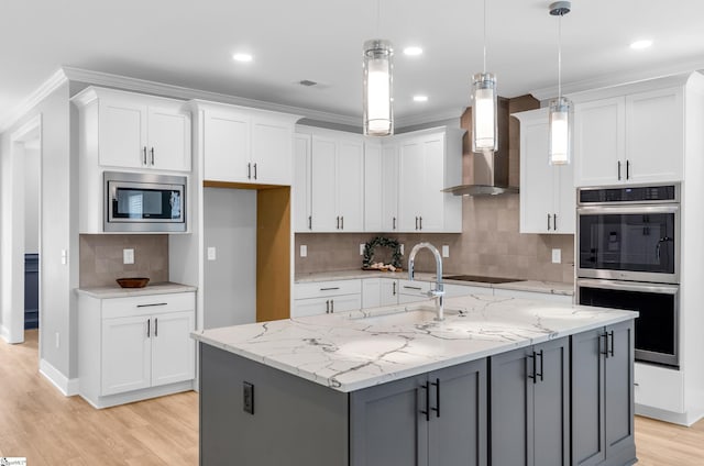 226 Deerview Trl, Simpsonville, SC 29680 - kitchen featuring stainless steel appliances, white cabinetry, a sink, crown molding, and recessed lighting
