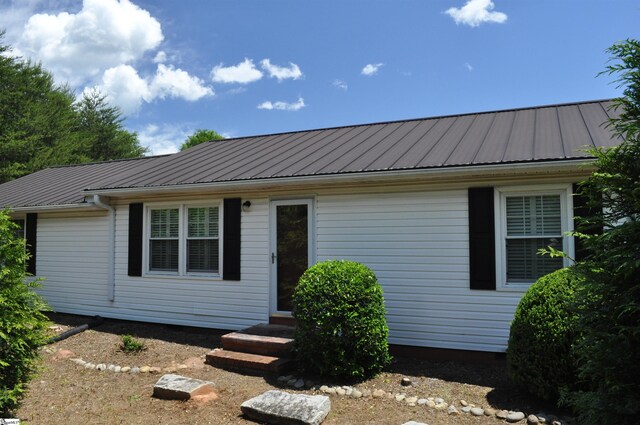 105 S Oakleaf Dr, Landrum, SC 29356 - view of front of property featuring metal roof and entry steps