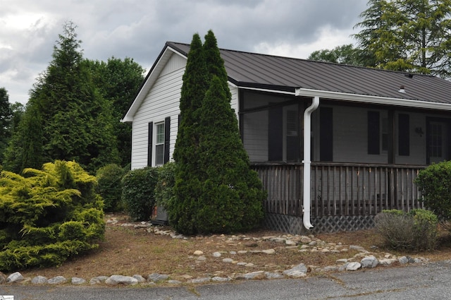 105 S Oakleaf Dr, Landrum, SC 29356 - view of side of property featuring metal roof and a standing seam roof