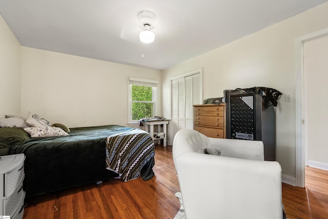 2807 Bellview Rd, Anderson, SC 29621 - bedroom with wood finished floors, a closet, and baseboards