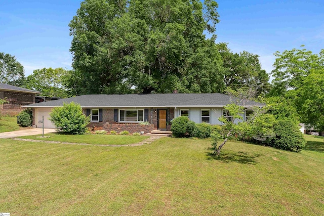 2807 Bellview Rd, Anderson, SC 29621 - ranch-style home featuring a garage, driveway, and a front lawn