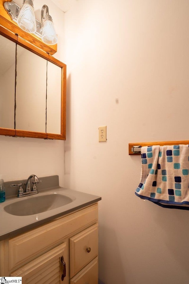 345 P Cromer Rd, Abbeville, SC 29620 - bathroom featuring vanity
