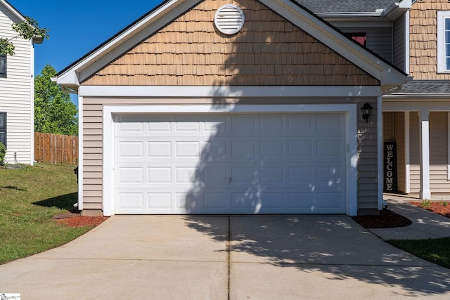 9 Hollow Tree Way, Greenville, SC 29605 - garage featuring driveway