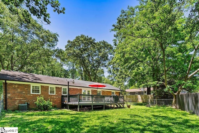 3 Creighton Ct, Taylors, SC 29687 - back of property with central air condition unit, a deck, and brick siding