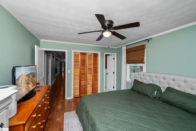 110 Sycamore Dr, Mauldin, SC 29662 - bedroom featuring wood finished floors, ornamental molding, and a ceiling fan