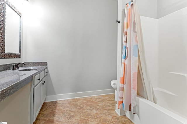10 Croydon Way, Greenville, SC 29609 - full bath featuring baseboards, vanity, toilet, and shower / tub combo with curtain