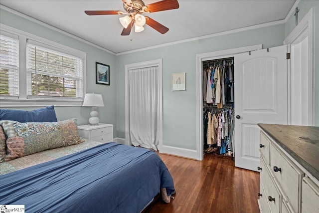 116 Twinbrook Dr, Greenville, SC 29607 - bedroom with dark wood-type flooring, baseboards, crown molding, a ceiling fan, and a closet