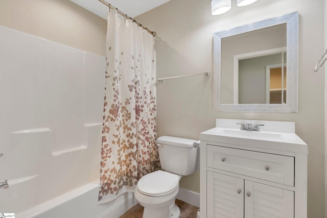 184 Sandifer Rd, Spartanburg, SC 29303 - bathroom with vanity, toilet, and shower / bathtub combination with curtain