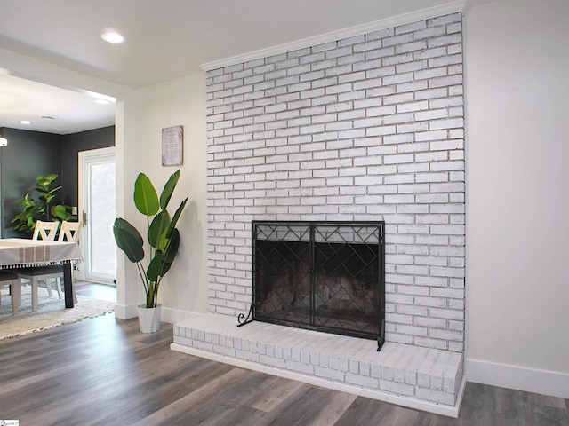 310 Sloping Meadow Dr, Inman, SC 29349 - detailed view of baseboards, wood finished floors, a fireplace, and recessed lighting