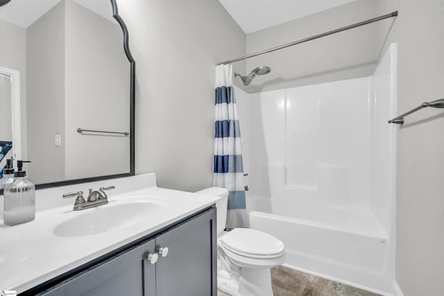 118 Perry Hill Rd, Easley, SC 29640 - full bath with vanity, toilet, and shower / bathtub combination with curtain